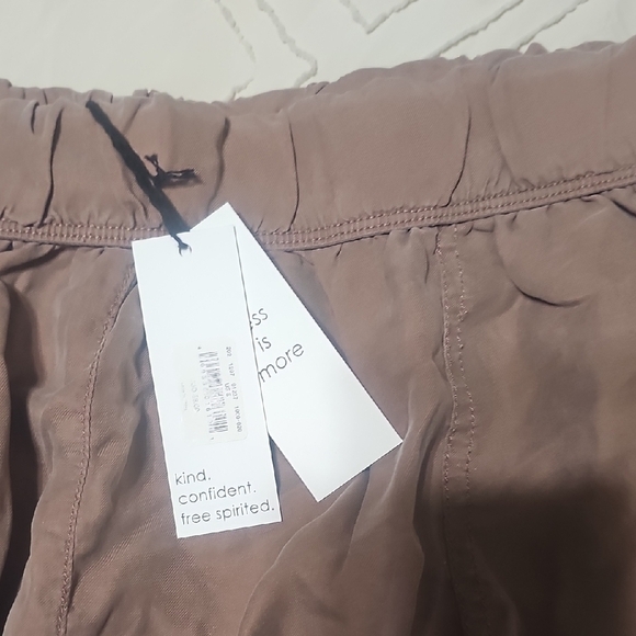 High Waist Mauve Shorts for Women - Picture 3 of 4